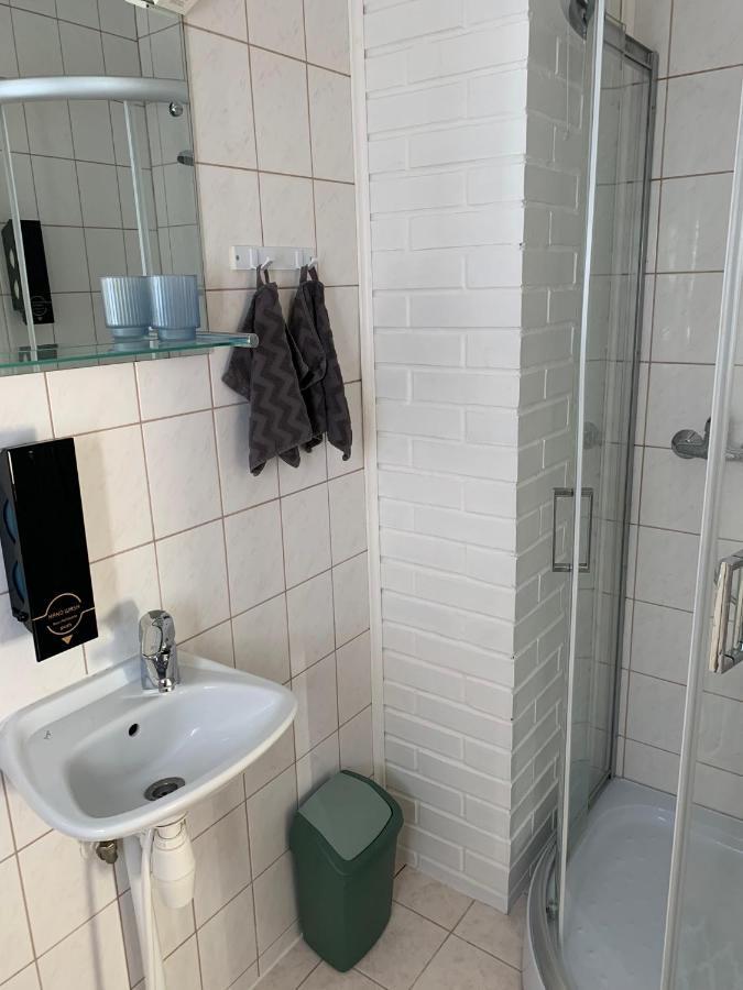 Bed and Breakfast Keldrimaee Kuelalistemaja à Hiiumaa Extérieur photo